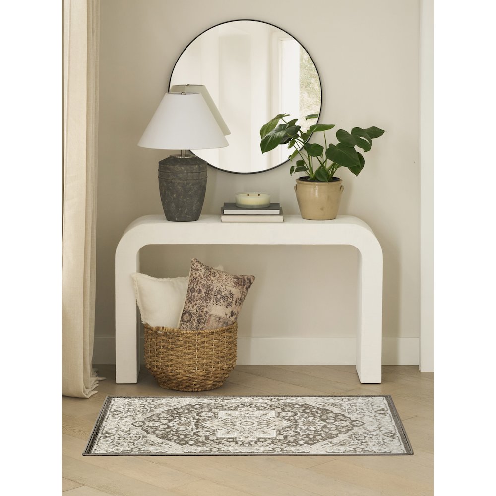 Nourison Home Dekor Area Rug. Picture 2