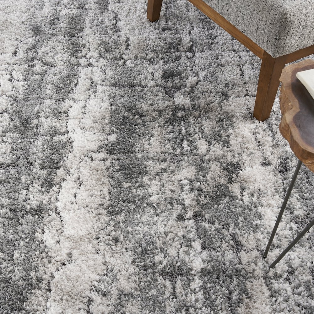 Nourison Home Luxurious Shag Area Rug. Picture 8