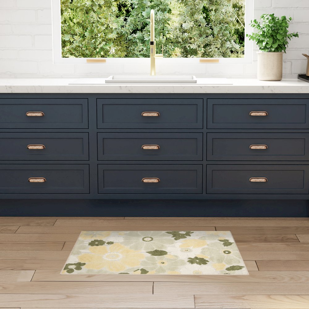 Nourison Home Aloha Area Rug. Picture 2