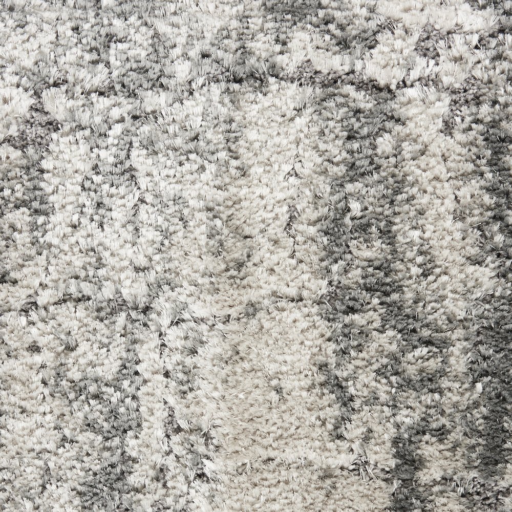 Nourison Home Luxurious Shag Area Rug. Picture 6