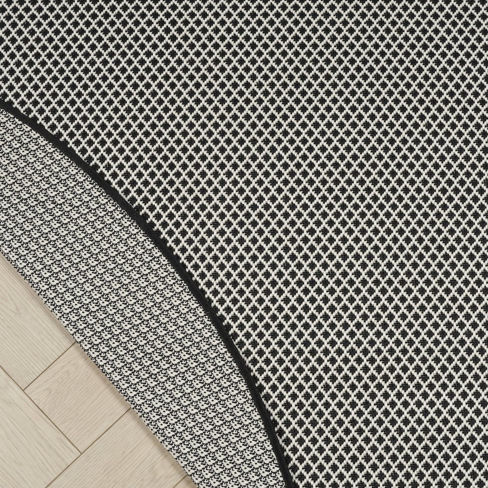 Nourison Home Courtyard Area Rug. Picture 3
