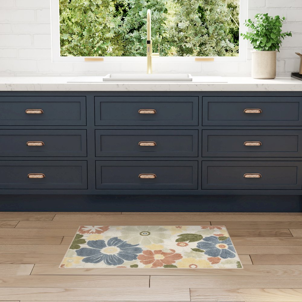 Nourison Home Aloha Area Rug. Picture 2
