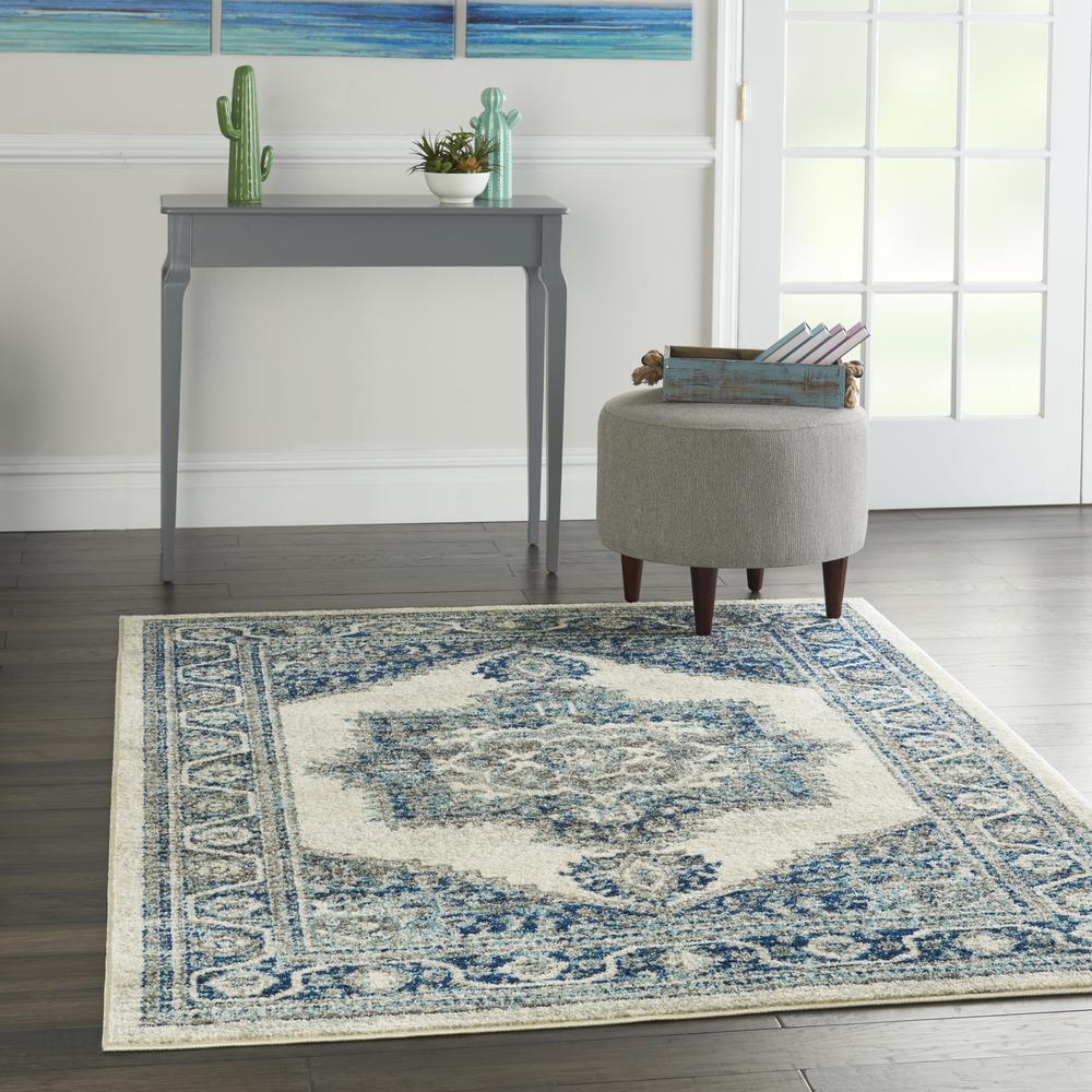 Persian Vintage Area Rug, Ivory/Blue, 5'3"X7'3". Picture 6