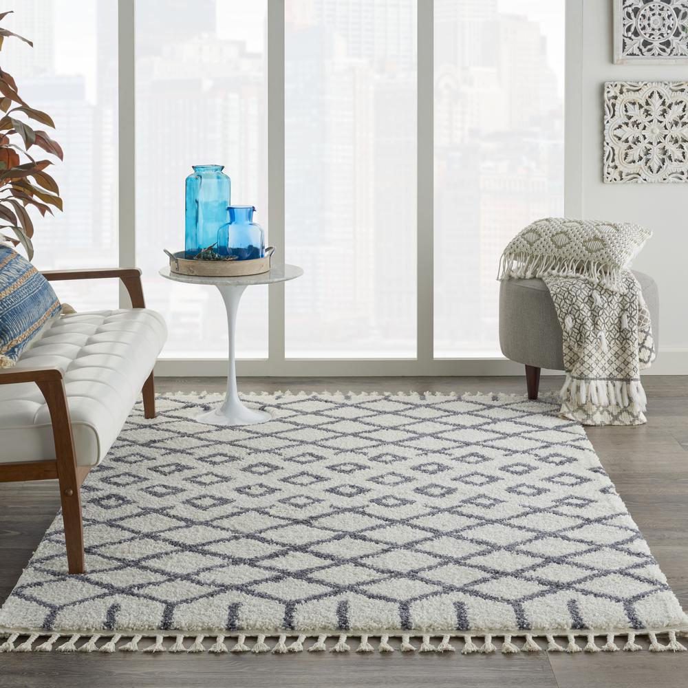 Moroccan Shag Area Rug, White, 5'3" x 7'11". Picture 4