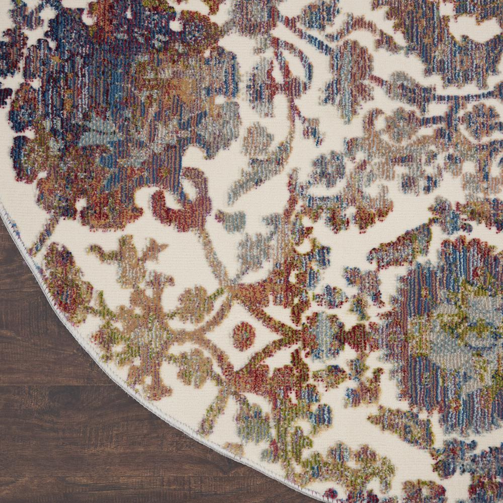 Vintage Round Area Rug, 4' x Round. Picture 4