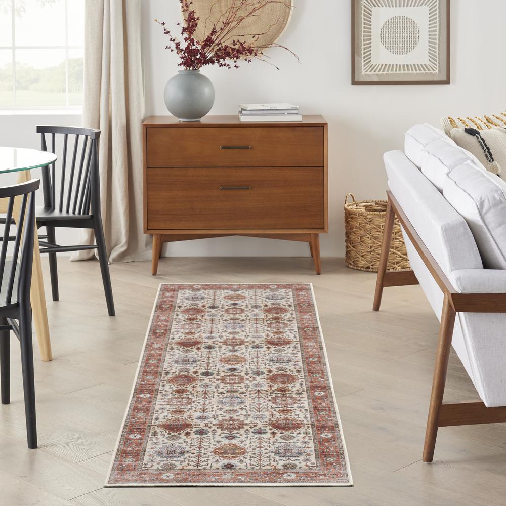 Vintage Runner Area Rug, 5' Runner. Picture 2