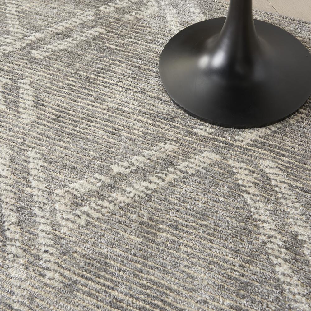 Nourison Venosa Area Rug, Grey/Ivory, 3'9" x 5'9", VSN01. Picture 8