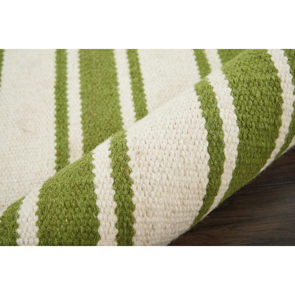 Solano Area Rug, Ivory/Green, 4' x 6'6". Picture 4