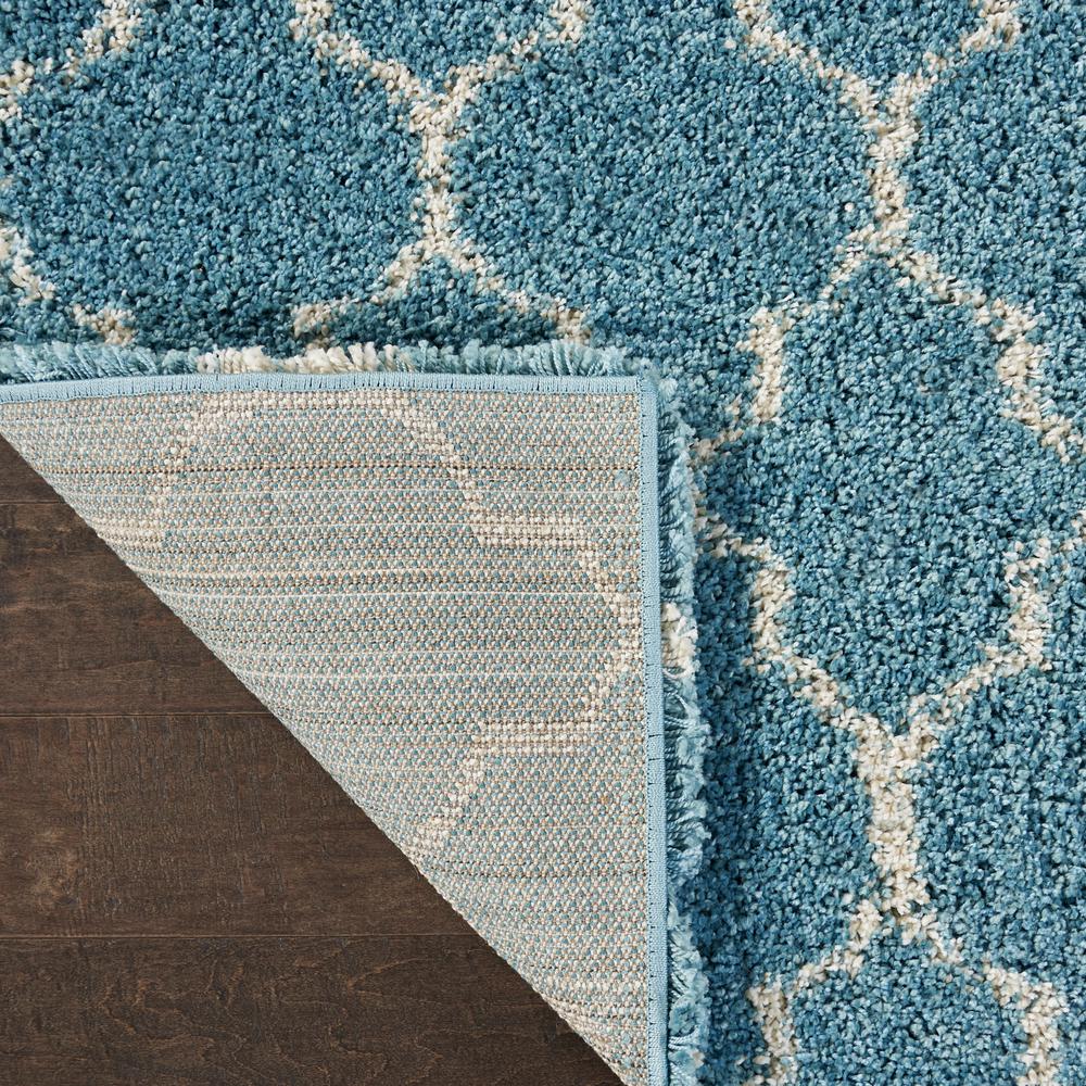 Amore Area Rug, Aqua, 3'11" x 5'11". Picture 3