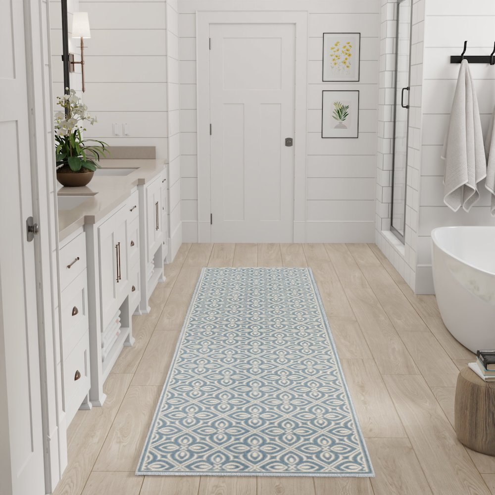 Nourison Home Washable Charm Area Rug. Picture 2