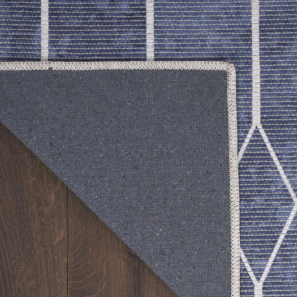 Modern Rectangle Area Rug, 2' x 4'. Picture 3
