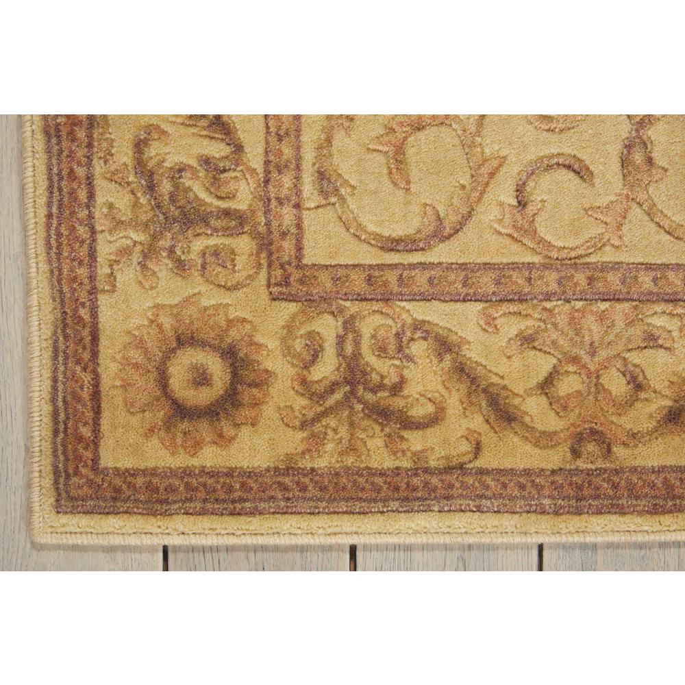 Traditional Rectangle Area Rug, 2' x 3'. Picture 4