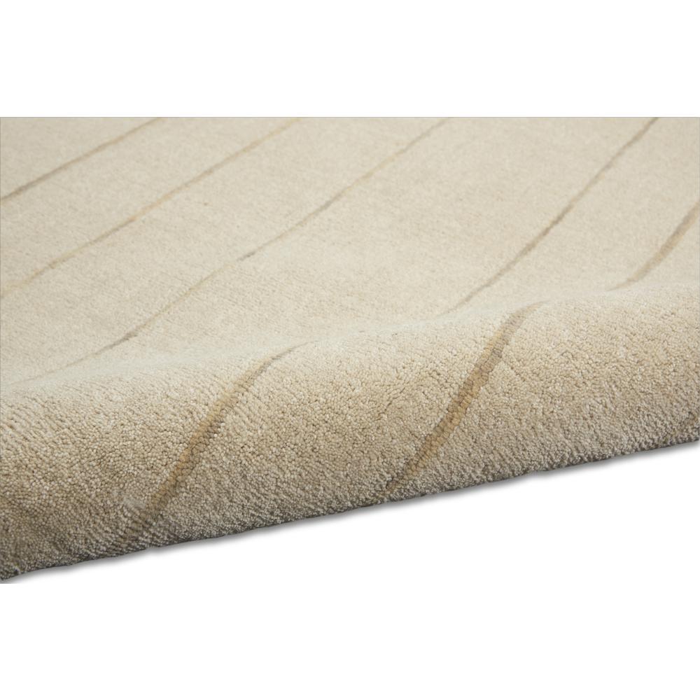 Modern Rectangle Area Rug, 4' x 6'. Picture 4