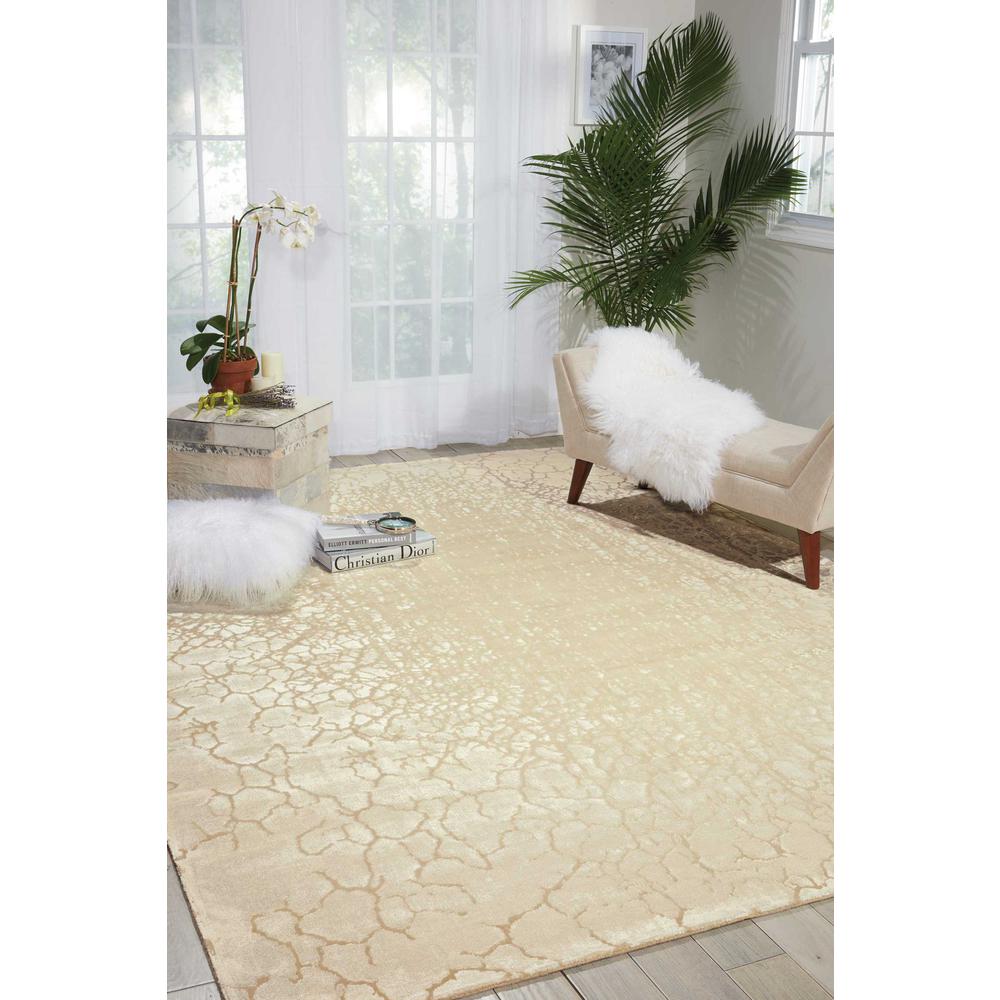 Luminance Area Rug, Cream, 3'5" x 5'5". Picture 2