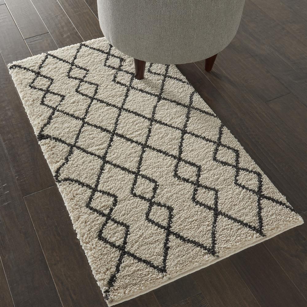 Nourison Home Geometric Shag Area Rug. Picture 2