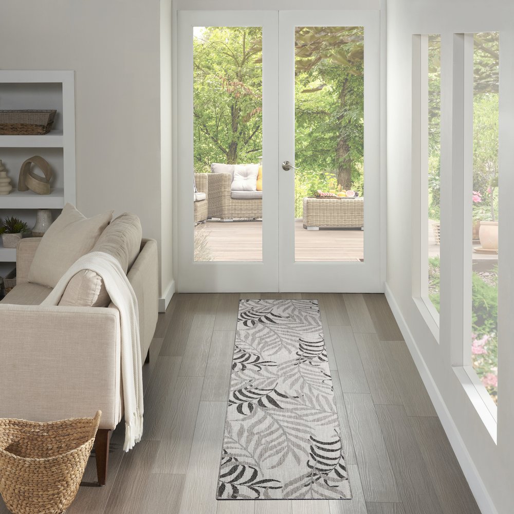 Nourison Home Garden Oasis Area Rug. Picture 2