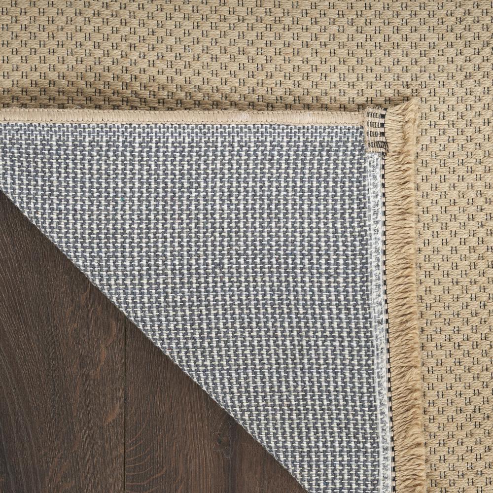 Modern Rectangle Area Rug, 4' x 6'. Picture 3