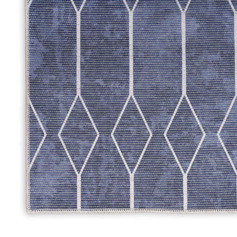 Modern Rectangle Area Rug, 2' x 4'. Picture 5