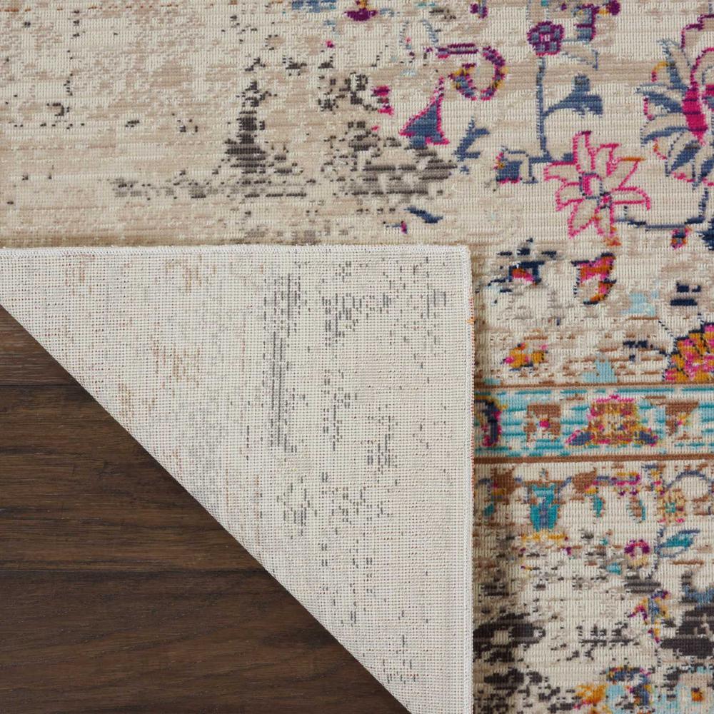 Vintage Rectangle Area Rug, 4' x 6'. Picture 3