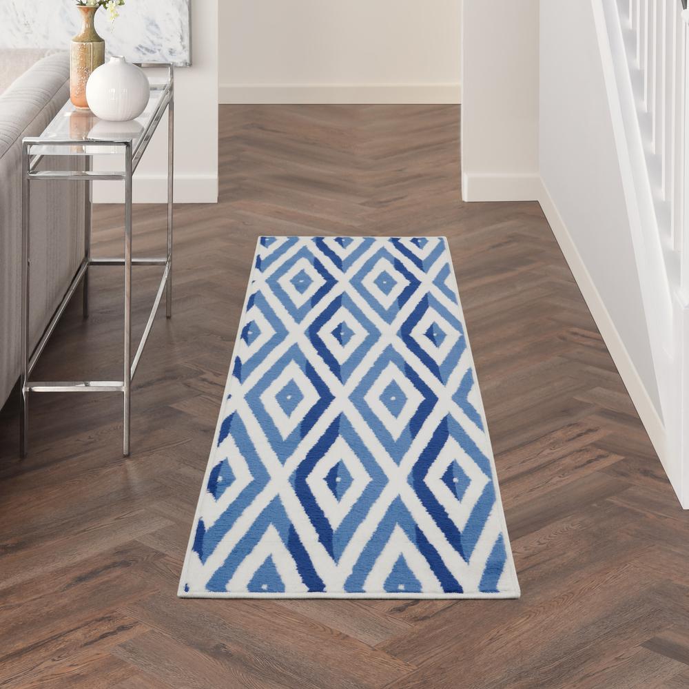 Modern Runner Area Rug, 8' Runner. Picture 2
