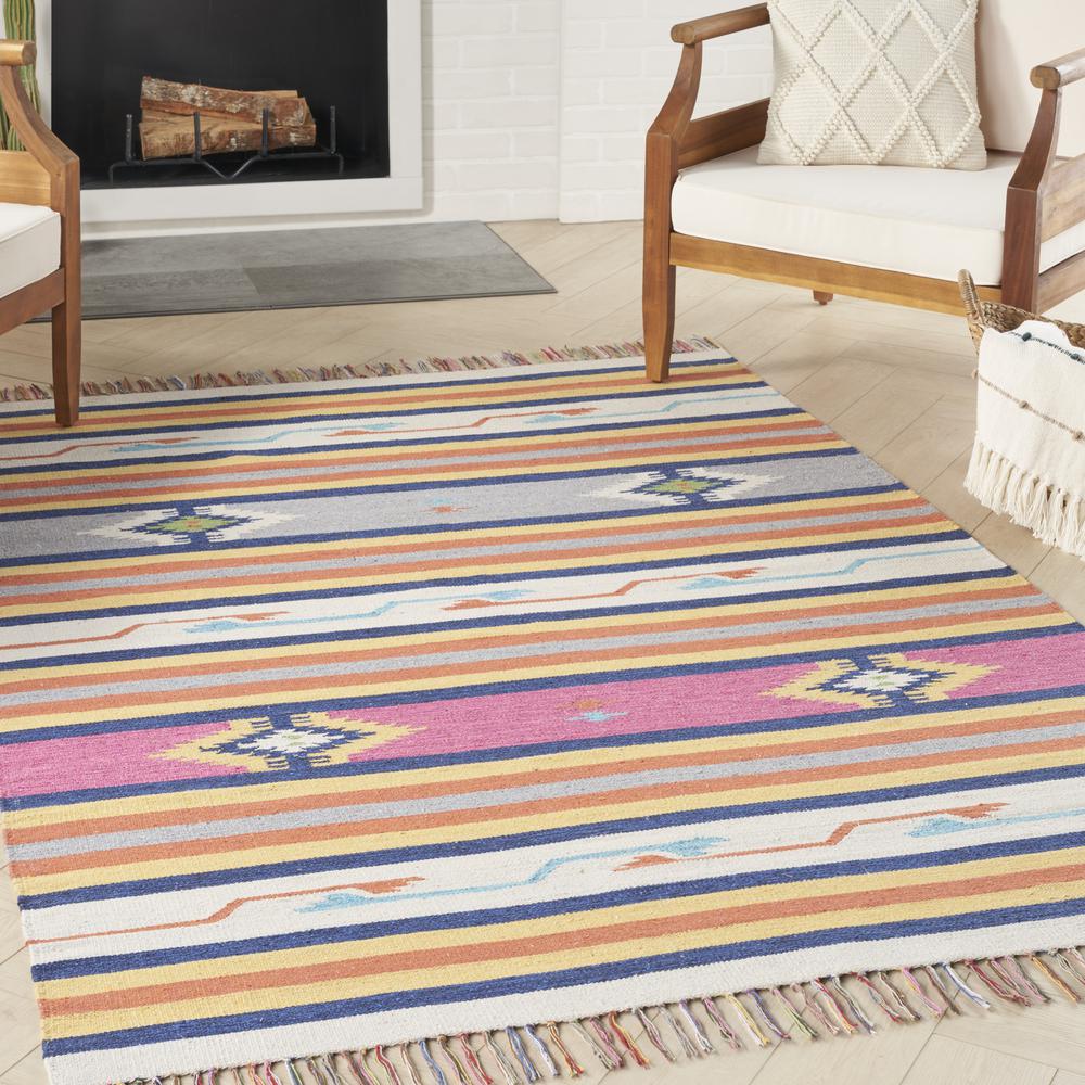 Southwestern Rectangle Area Rug, 4' x 6'. Picture 3