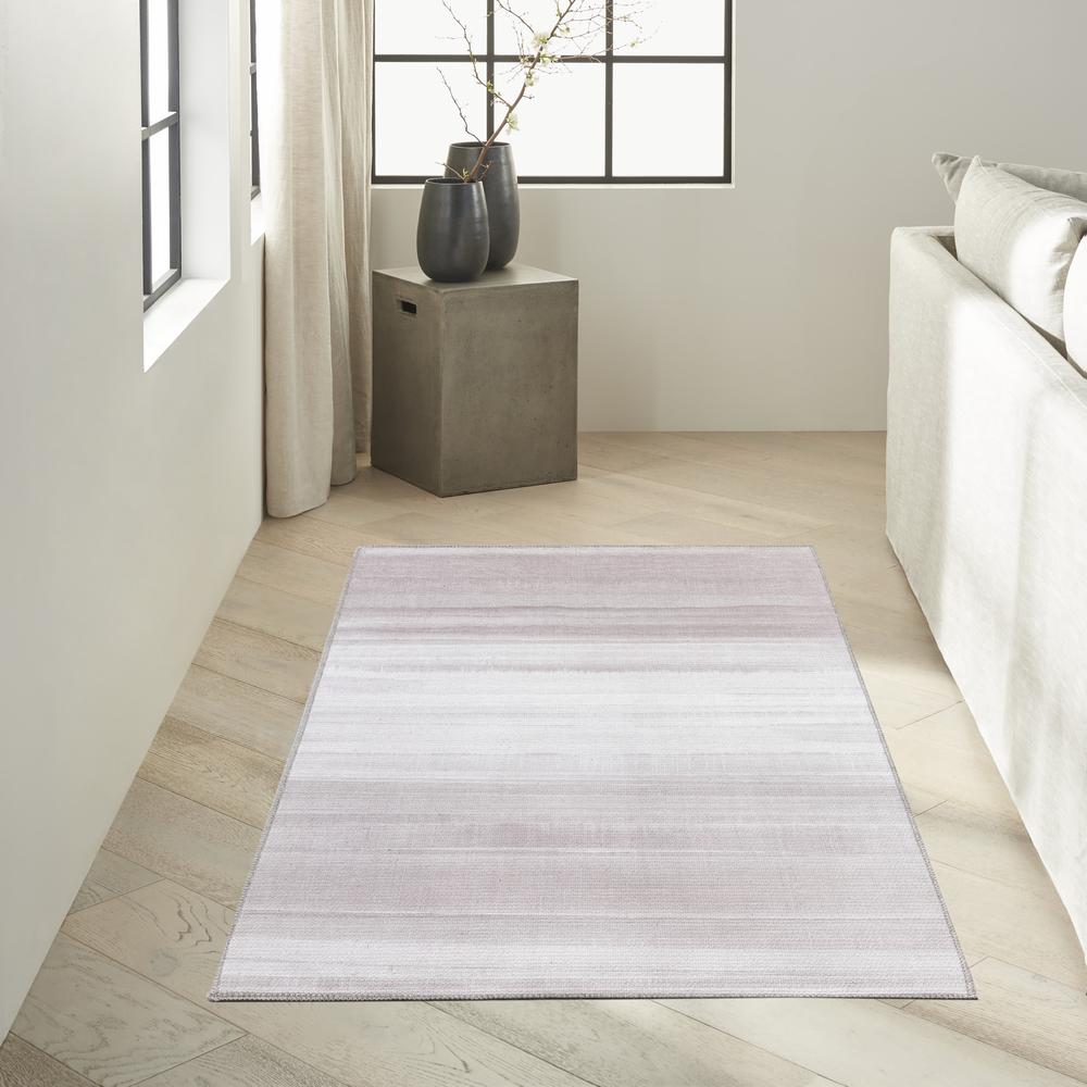 Modern Rectangle Area Rug, 3' x 4'. Picture 3
