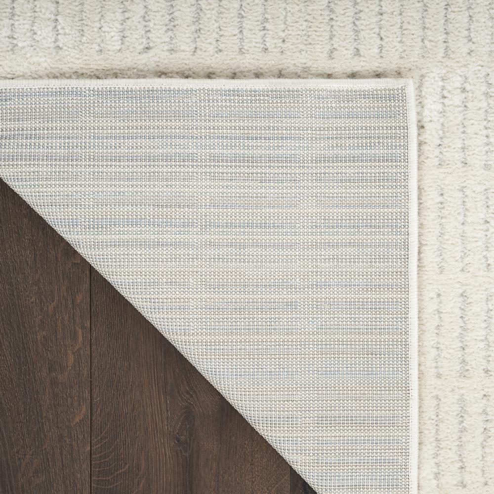 Scandinavian Rectangle Area Rug, 4' x 6'. Picture 3