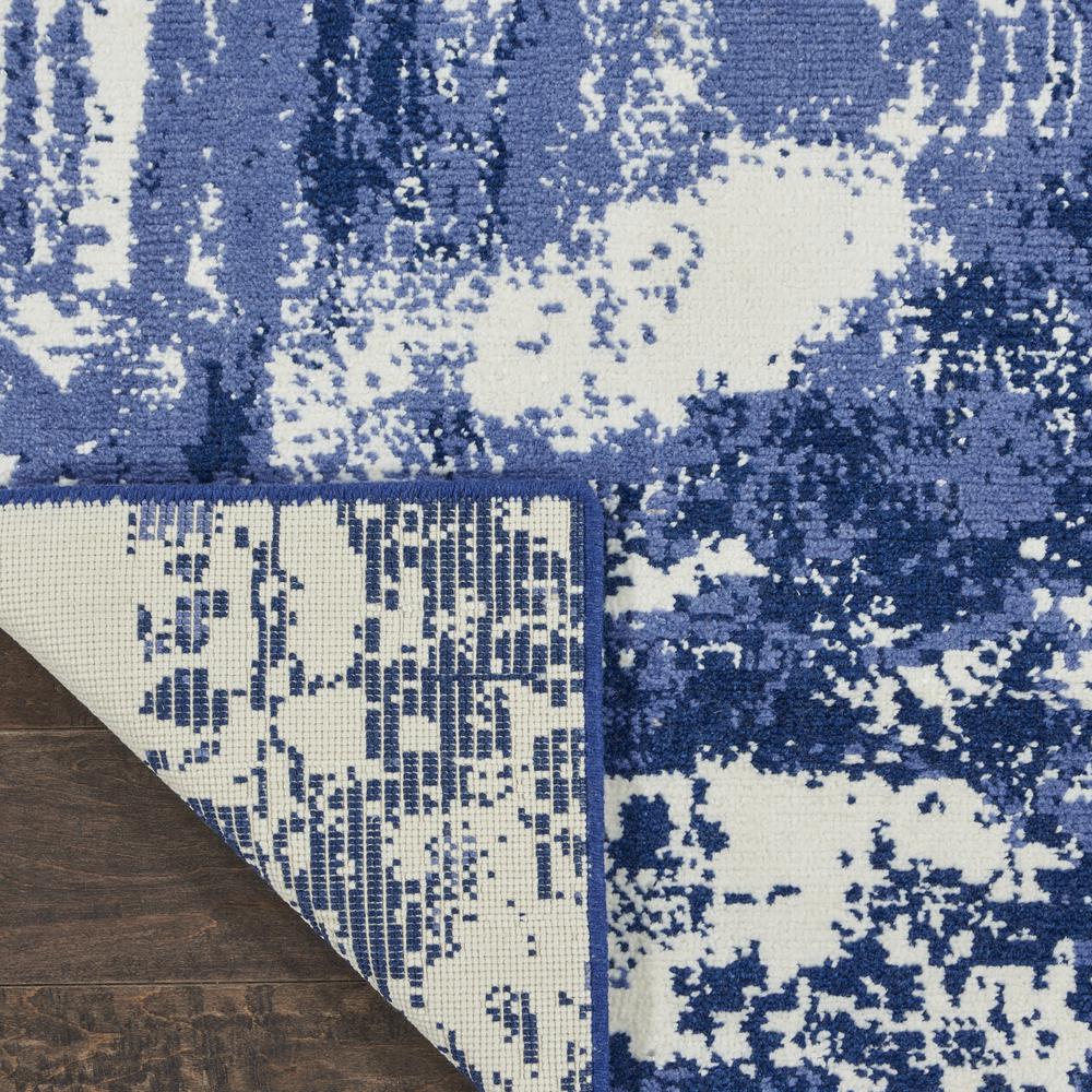 Modern Rectangle Area Rug, 2' x 3'. Picture 3
