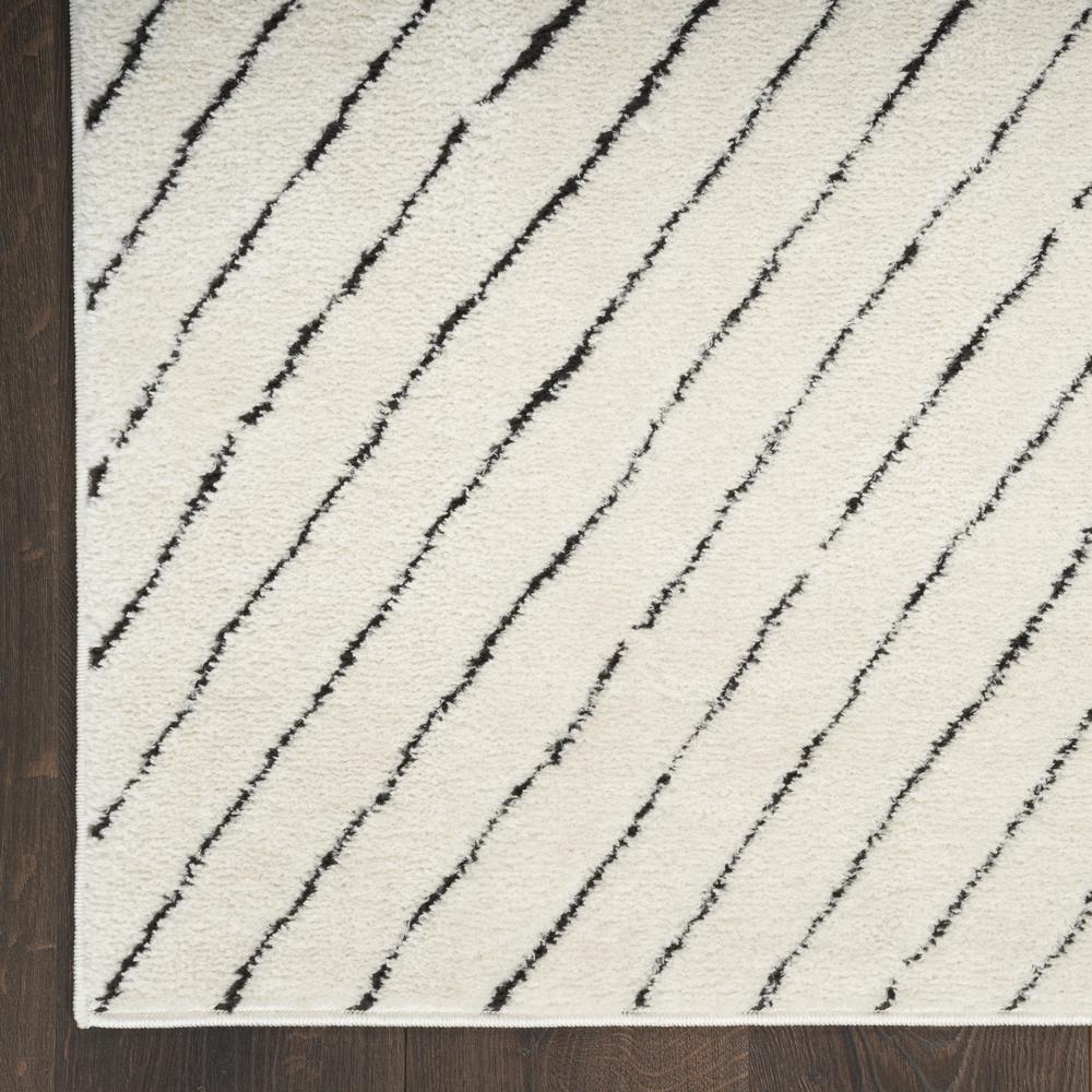 Scandinavian Rectangle Area Rug, 5' x 7'. Picture 5