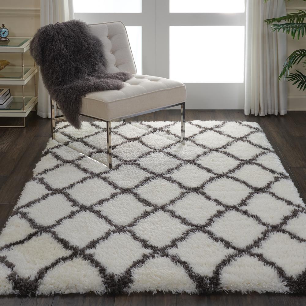 Shag Rectangle Area Rug, 4' x 6'. Picture 2