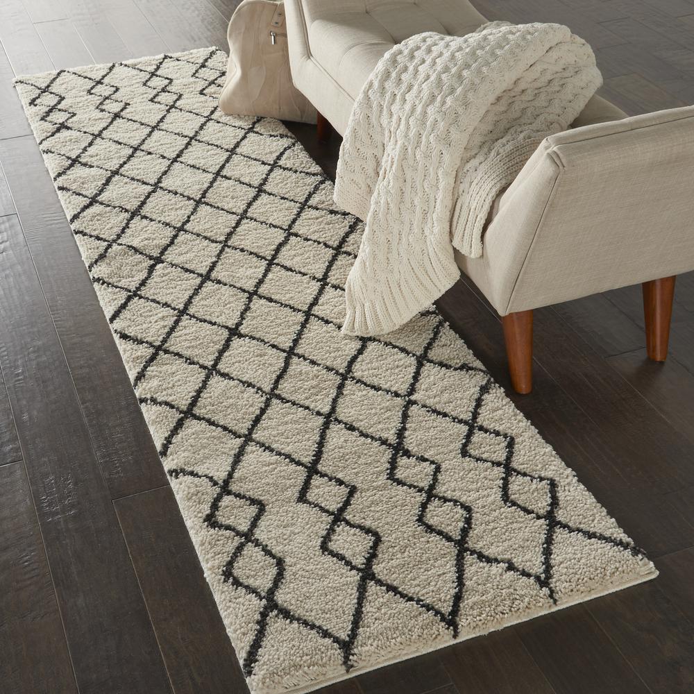 Nourison Home Geometric Shag Area Rug. Picture 2