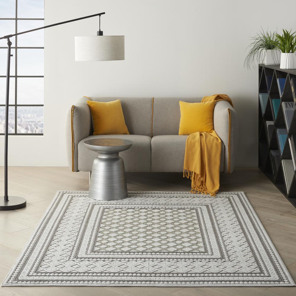CLA02 Calobra Lt Grey Area Rug- 4' x 6'. Picture 2
