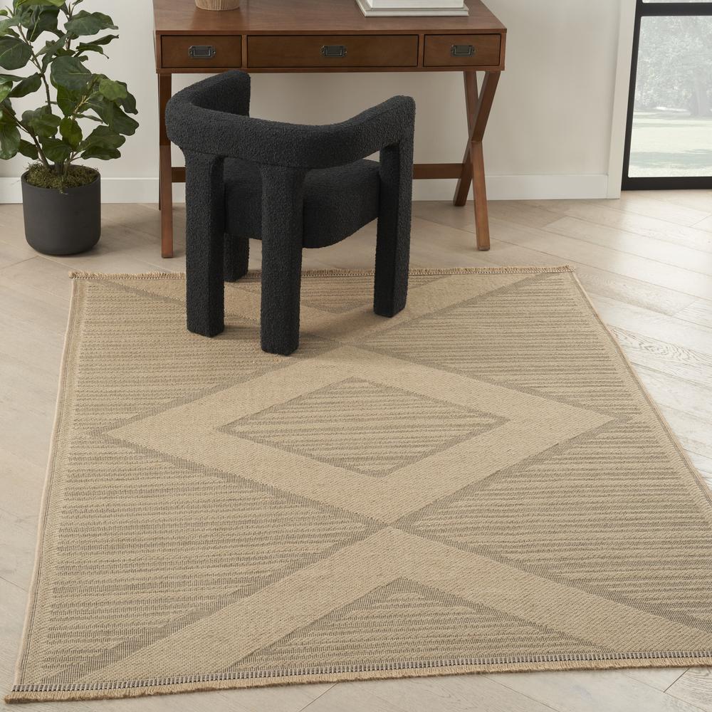 Modern Rectangle Area Rug, 8' x 10'. Picture 3