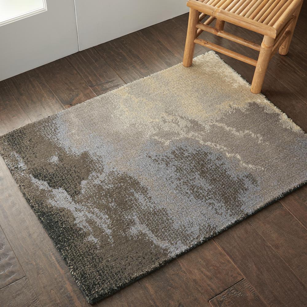 Modern Rectangle Area Rug, 2' x 3'. Picture 8
