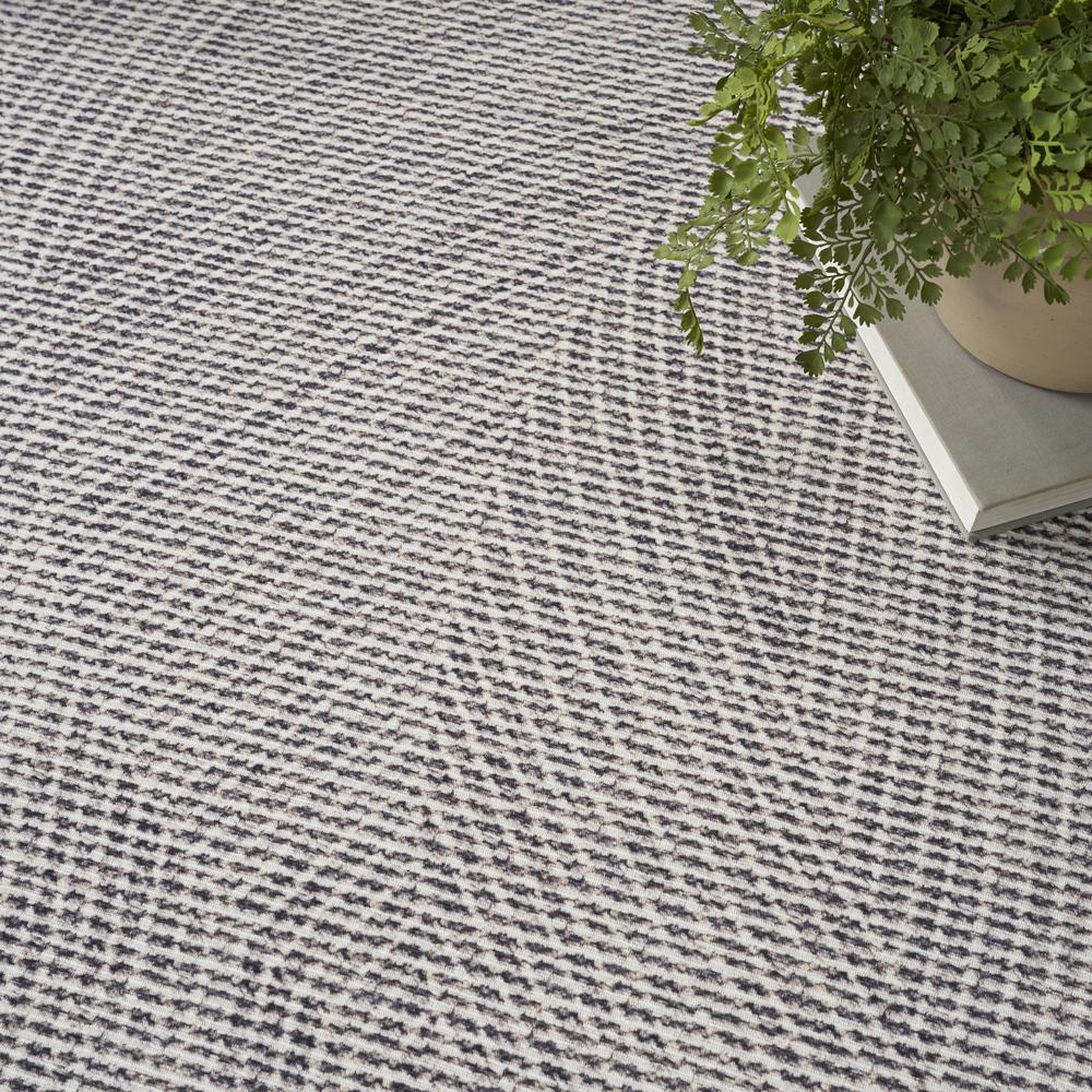 Modern Rectangle Area Rug, 6' x 9'. Picture 9