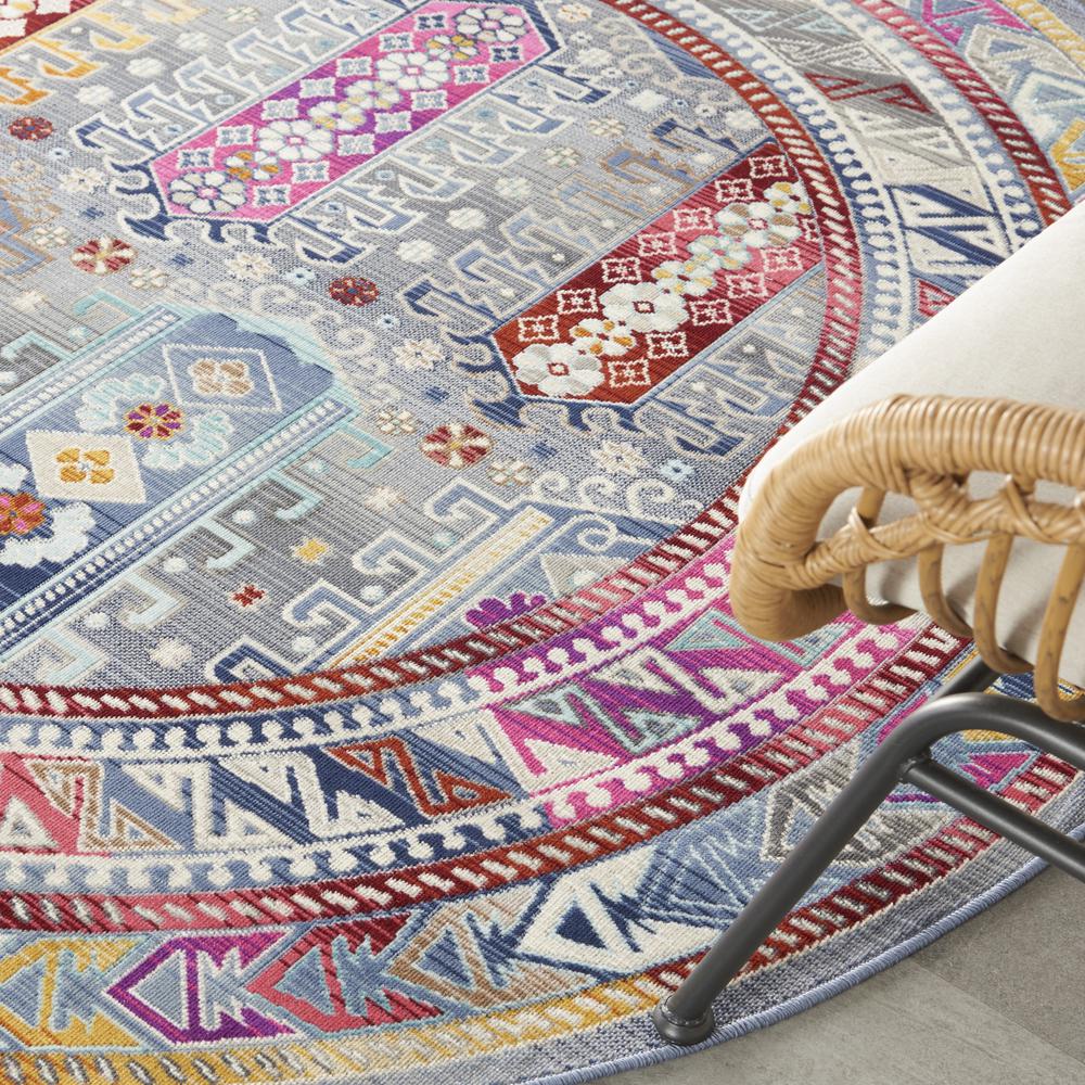 Bohemian Round Area Rug, 6' x Round. Picture 8