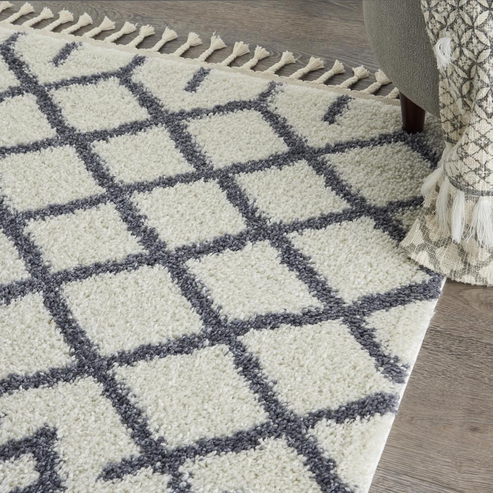 Moroccan Shag Area Rug, White, 5'3" x 7'11". Picture 8