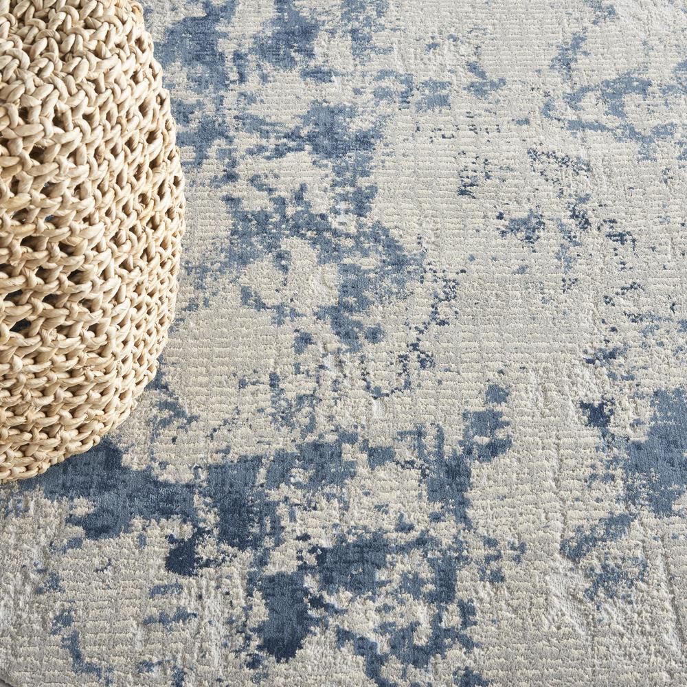 Modern Round Area Rug, 5' x Round. Picture 8