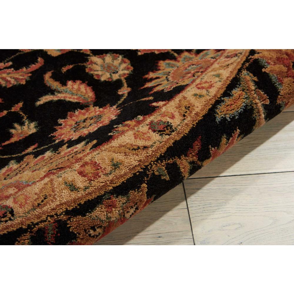 Round Traditional Machine Made Area Rug. Picture 4