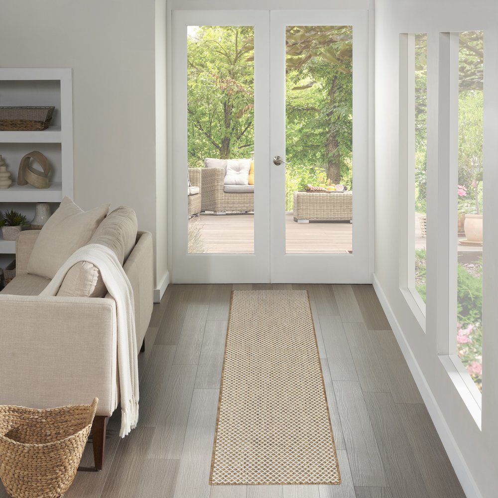 Nourison Home Courtyard Area Rug. Picture 2