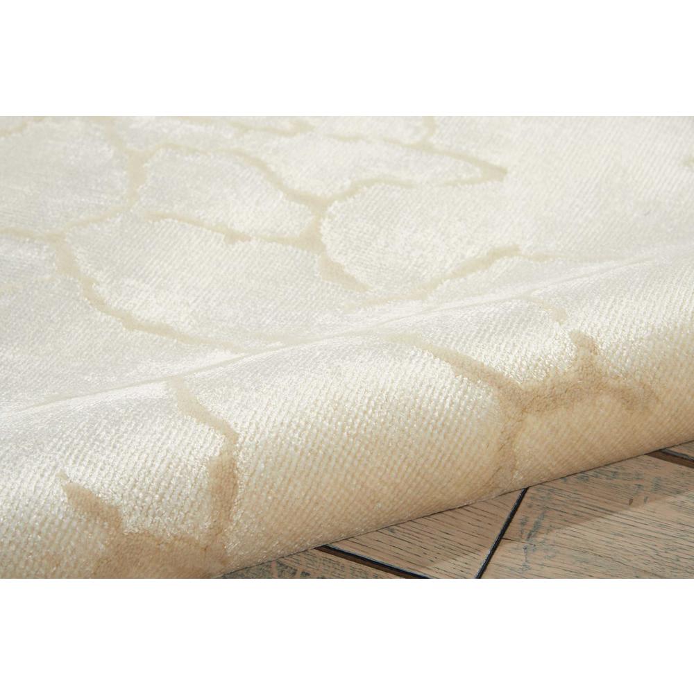 Luminance Area Rug, Cream, 5'3" x 7'5". Picture 4