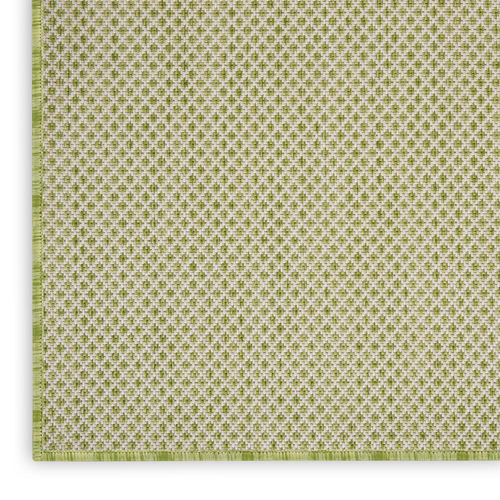 Modern Square Area Rug, 4' x Square. Picture 6