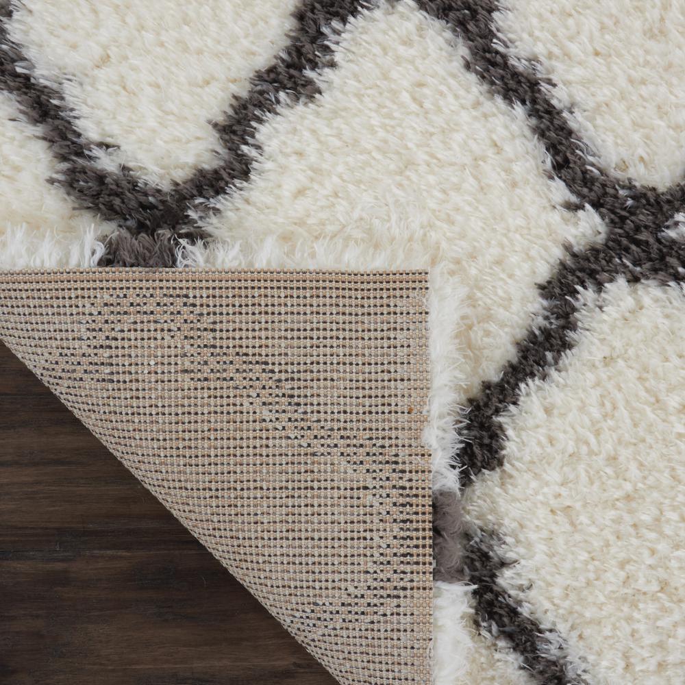 Shag Rectangle Area Rug, 4' x 6'. Picture 3