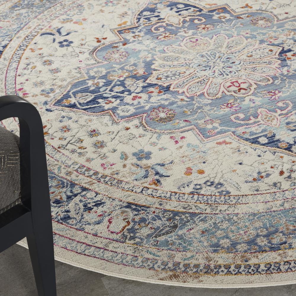 Vintage Round Area Rug, 6' x Round. Picture 8