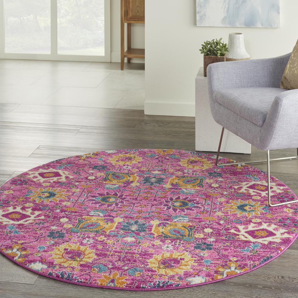 Bohemian Round Area Rug, 5' x Round. Picture 9