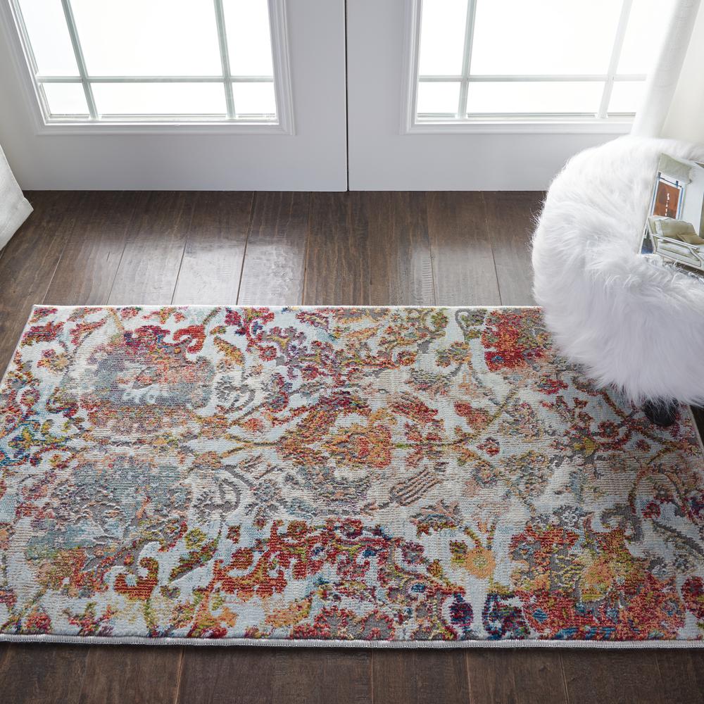 Vintage Rectangle Area Rug, 2' x 4'. Picture 2
