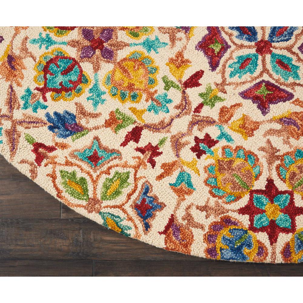 Bohemian Round Area Rug, 8' x Round. Picture 4
