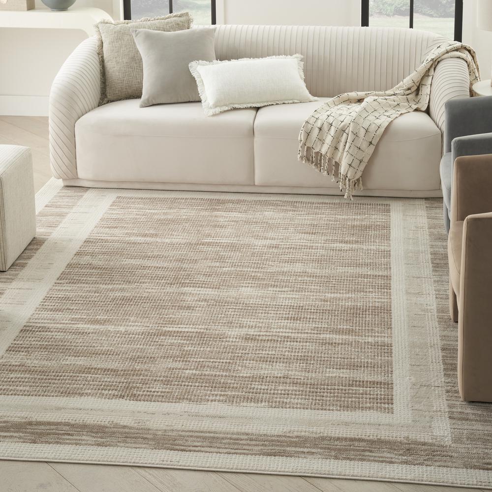 Modern Rectangle Area Rug, 5' x 7'. Picture 3