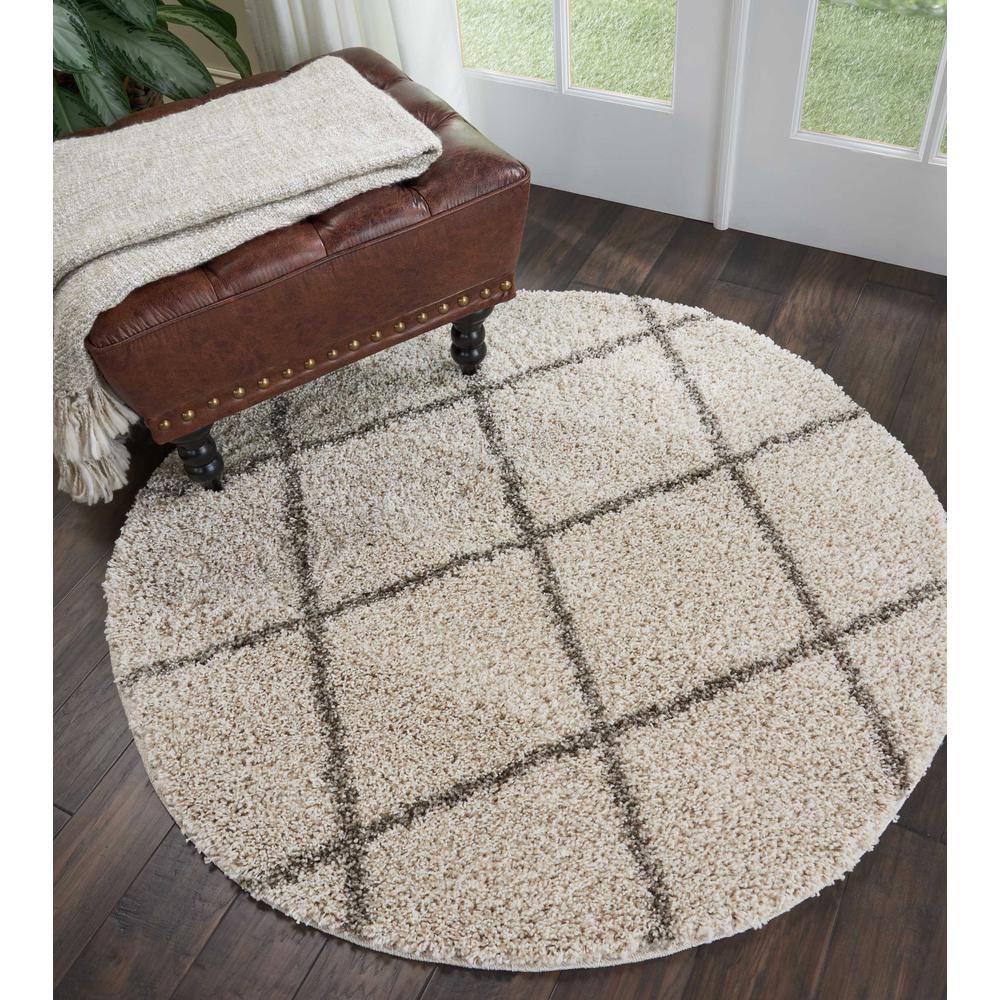 Brisbane Area Rug, Cream, 5' x ROUND. Picture 2