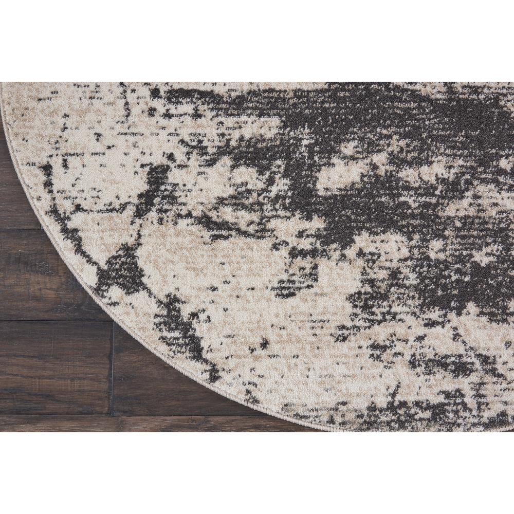 Modern Round Area Rug, 5' x Round. Picture 3